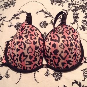 REDUCED! Cacique Reversible front closing bra 36DD