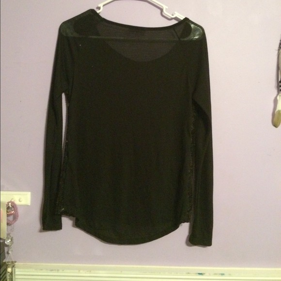 Cute shirt - Picture 2 of 2