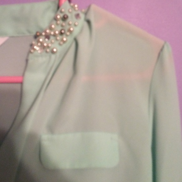 Cute Shirt - Picture 2 of 3