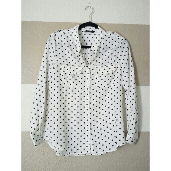 Tops - NWOT Black and White Button Down Blouse