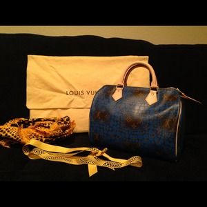🔴🔴SOLD🔴🔴VUITTON LIMITED EDITION KUSAMA SPEEDY