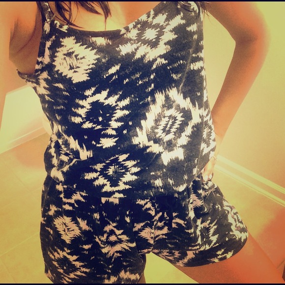 ‼️SWAPPED‼️Summertime romper