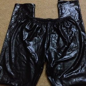 Leather inspired leggings! Sexy!!