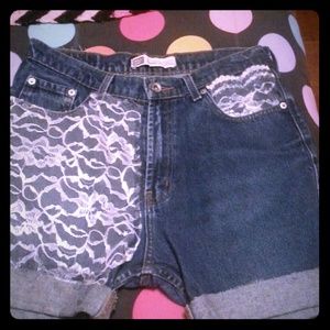 Vintage highwaisted shorts