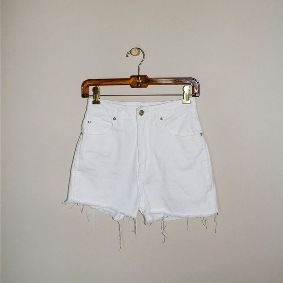 Distressed high-waisted shorts.