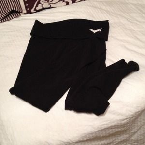 **HOLD TILL 7/19 ** Victoria's Secret leggings