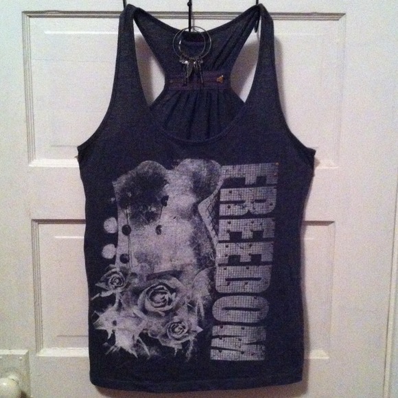 Gray sleeve less top