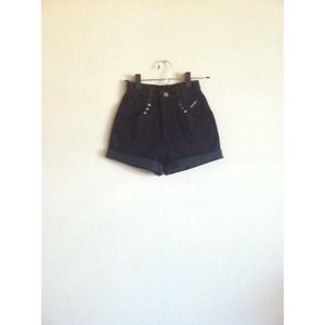 SOLD ON VINTED High waisted black shorts