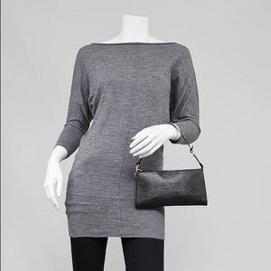 Black epi leather Louis Vuitton pochette