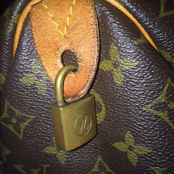 🚫SOLD🚫Authentic Louis Vuitton Speedy 35 - Picture 3 of 4