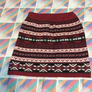 Tight comfy knitted skirt