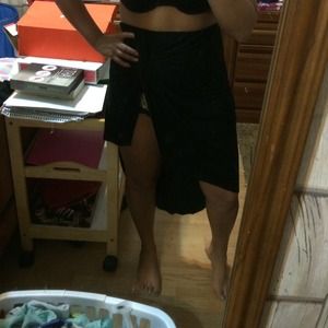 A black bathing suit over wear