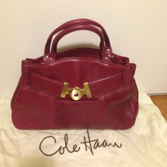 Elegant Cole Haan Hand Bag