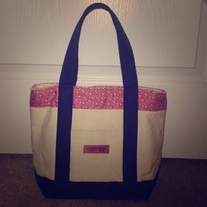 Vineyard vines purse