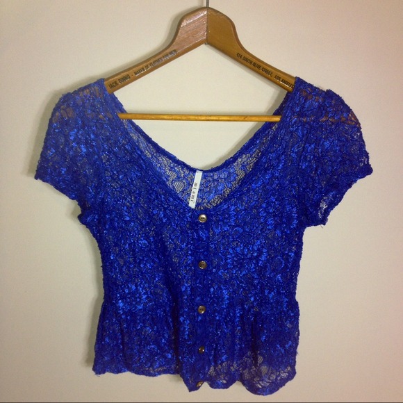 Stunning lace peplum top.