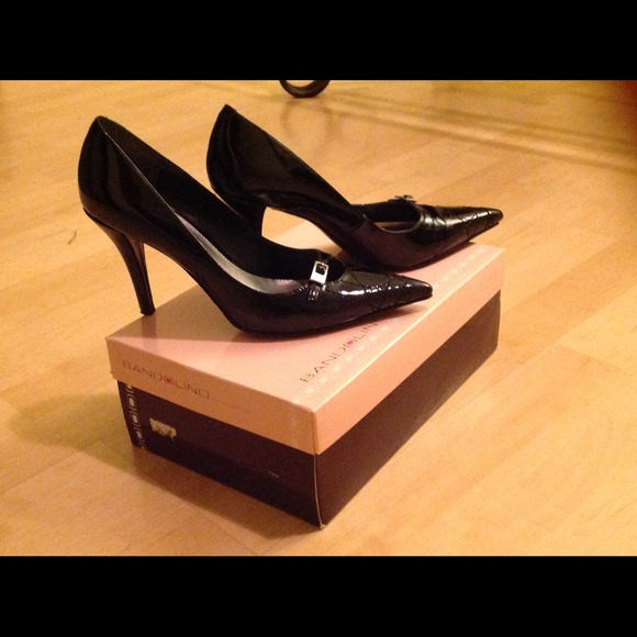 Black Bandolino Pumps