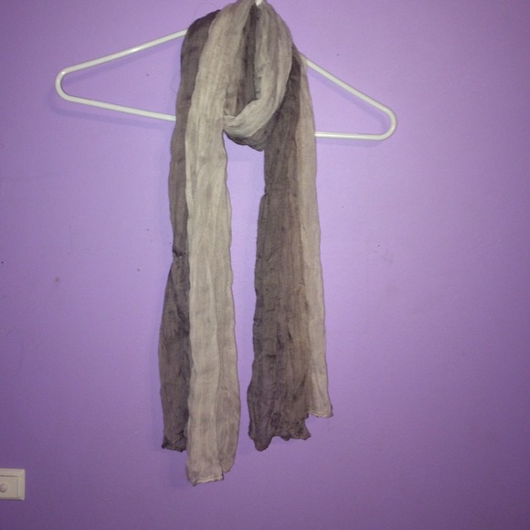 Cute scarf - Picture 1 of 2