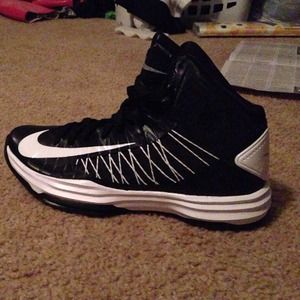 Size 10 nike hyper dunks