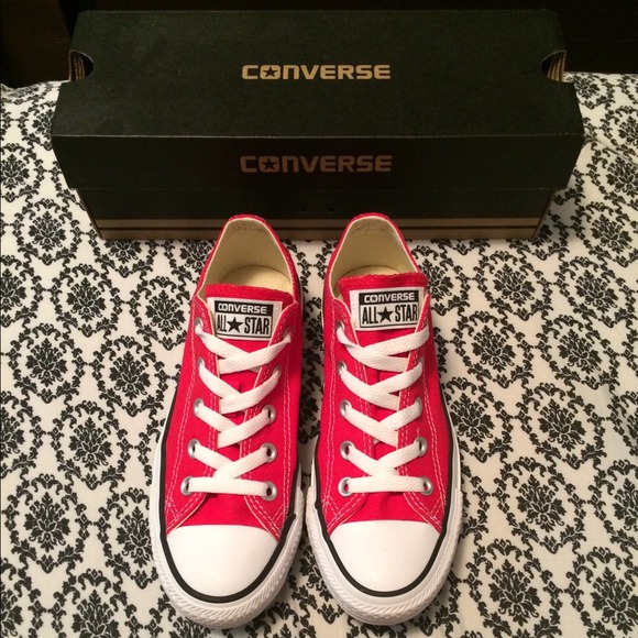 ✨PRICE REDUCTION✨ Converse All Star - Low