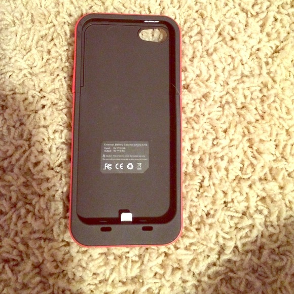 iPhone 5s chargeable battery case - Picture 1 of 3