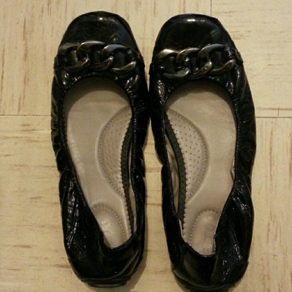 Me Too black flats
