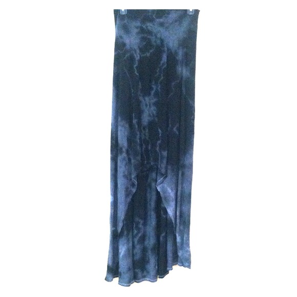 *sold*Hi-Lo Black and Grey Skirt