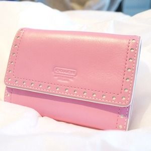🎉Host Pick🎉Limited Coach Leather Trifold Wallet