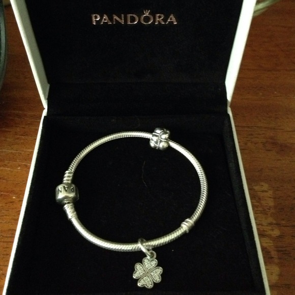 Pandora® bracelet w Journey & Luck in Love charm.