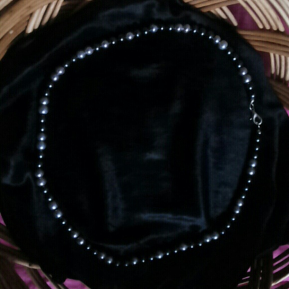 18" Wire tahishin and dark grey nacklace set
