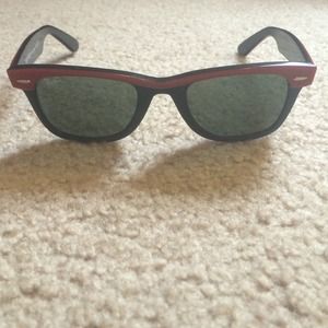 Red and black Ray Ban wayfarer sunglasses
