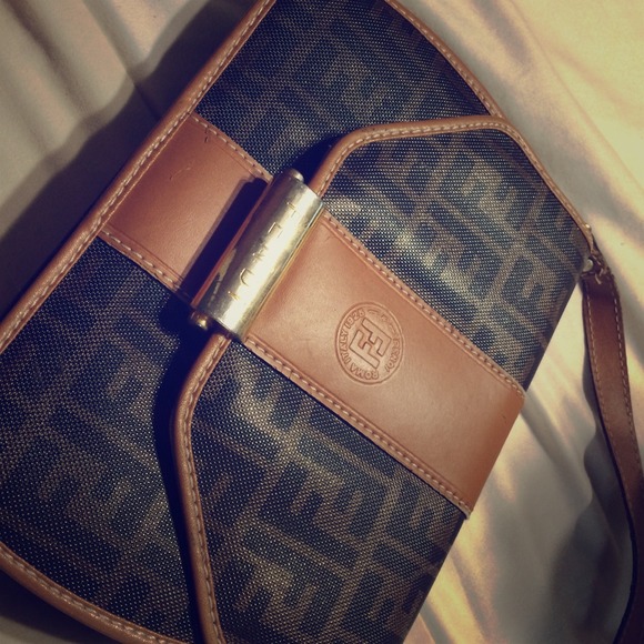 Vintage Fendi crossbody