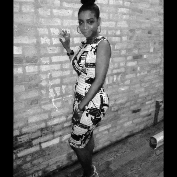 ✂️CUSTOM MADE The "Wall Street Journal" Dress✂️ - Picture 3 of 4