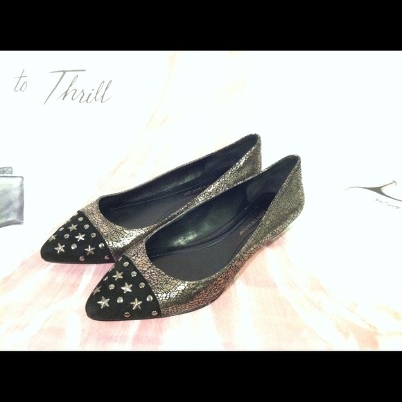 BcBg Studded Metallic Flats 6.5 - Picture 2 of 3