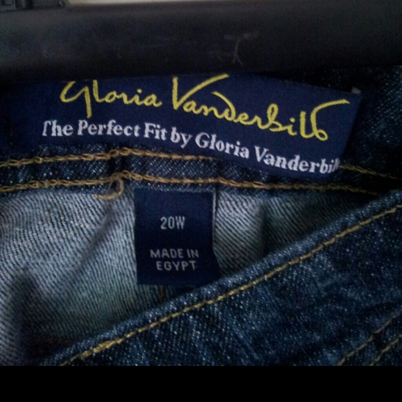 ***SOLD****Plus Size Jeans - Picture 2 of 2