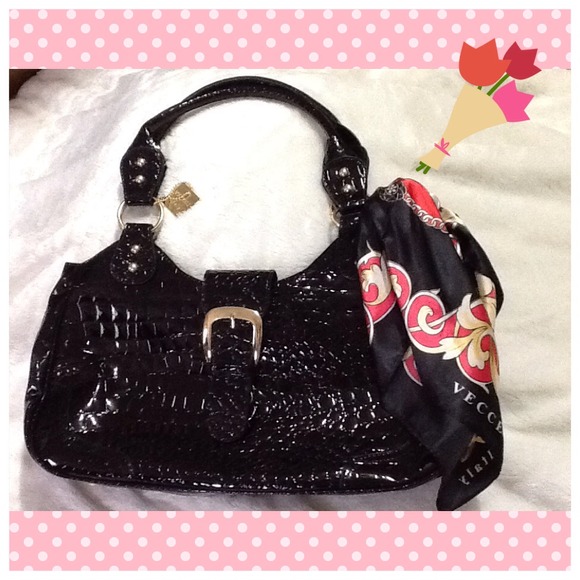Handbags - Bundle 2 jeans and Black leather Italian handbag