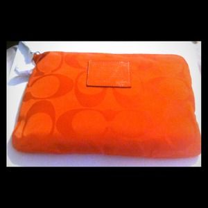 Coach Get Away Weekender