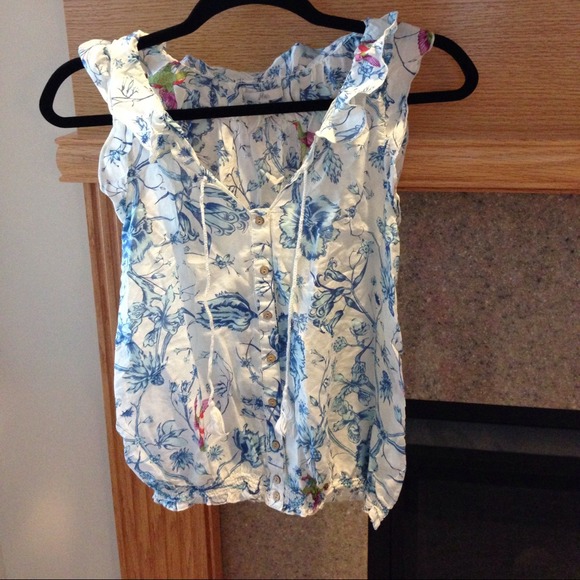 🆕⭐️Host pick! Joie top with flower and bird print