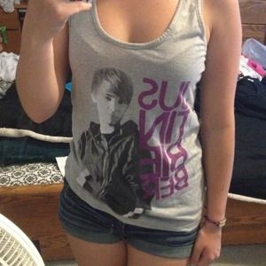 Medium razorback Justin Bieber tank top