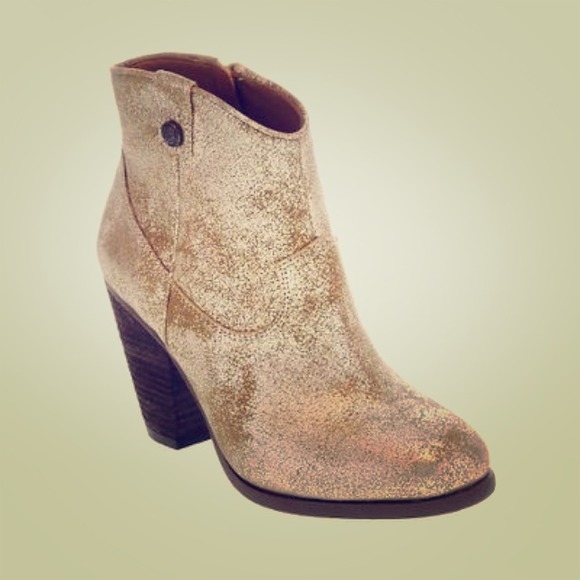 Vince Camuto Ankle Boot