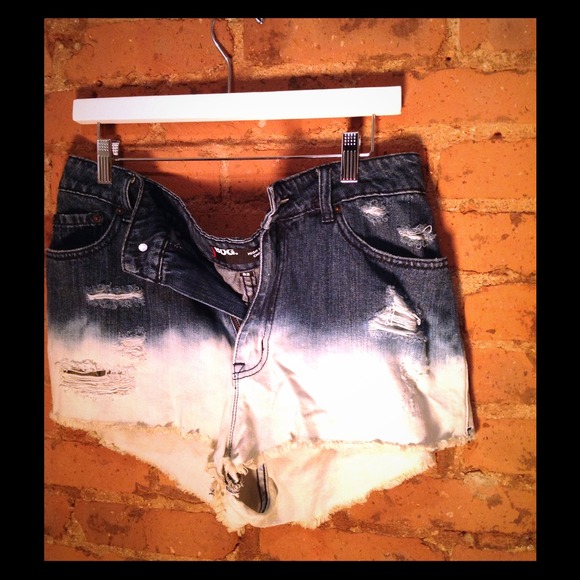 🎊SOLD🎊BDG high rise cheeky shorts