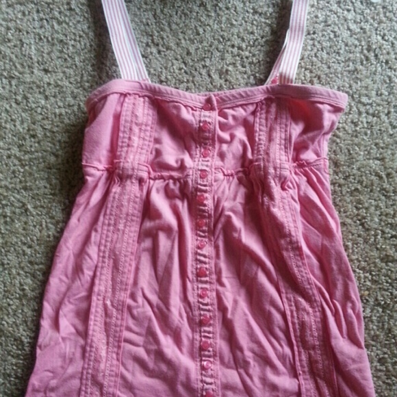 Hollister tank