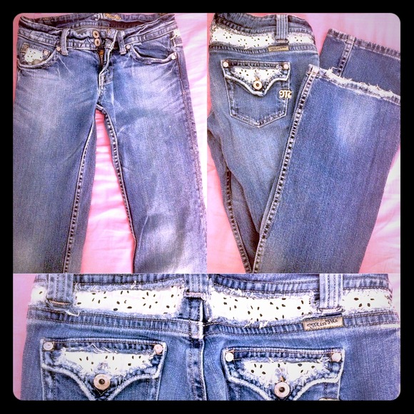 Miss Me light was eyelet jeans size 26
