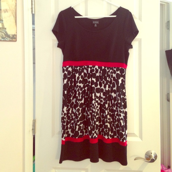 Size 14 red black and white polkadot dress