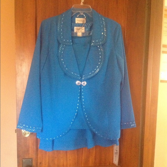 ❌SOLD❌ Blue 3 piece skirt set