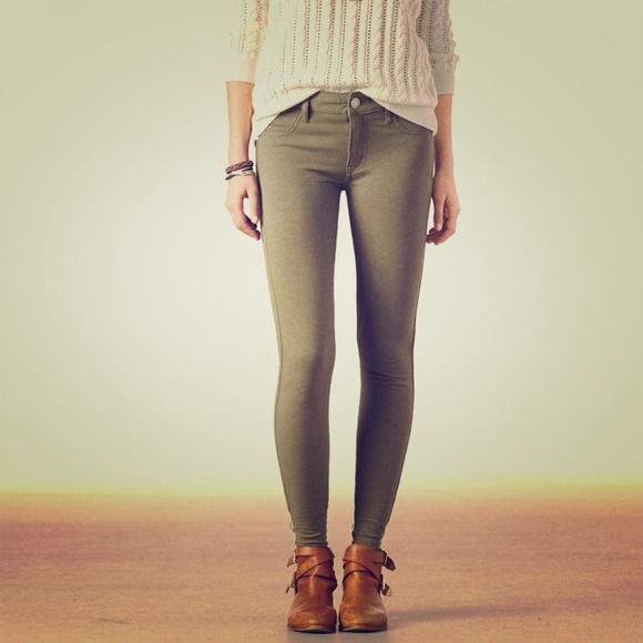 ❌American Eagle Jegging