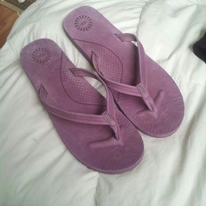 Ugg kayla purple thong flip flop