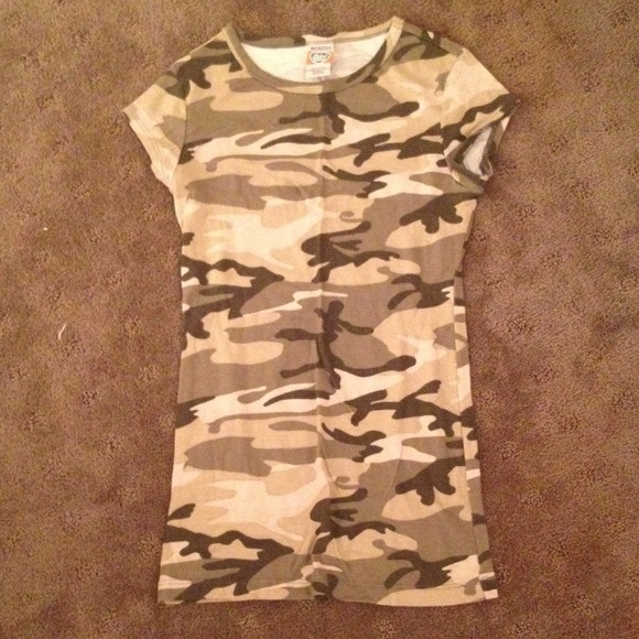 Weavers girl shirt