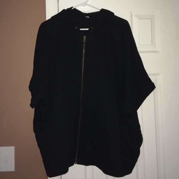 Black UNIQLO Short Sleeves Oversize Hoodie