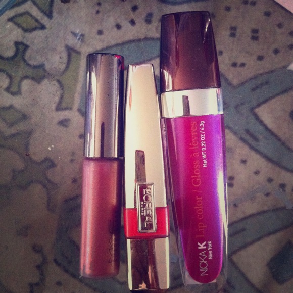 Lipgloss trio!!plus gift