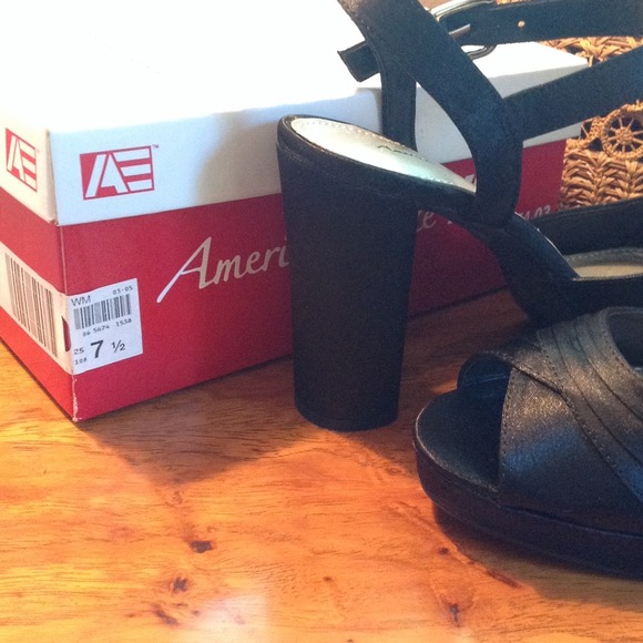 Satin Platforms - Picture 3 of 4